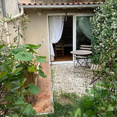 Studio Close Fourviere Very Quiet & Small Terrace