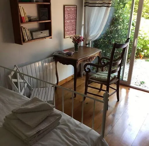 Apartamento Studio Close Fourviere Very Quiet & Small Terrace