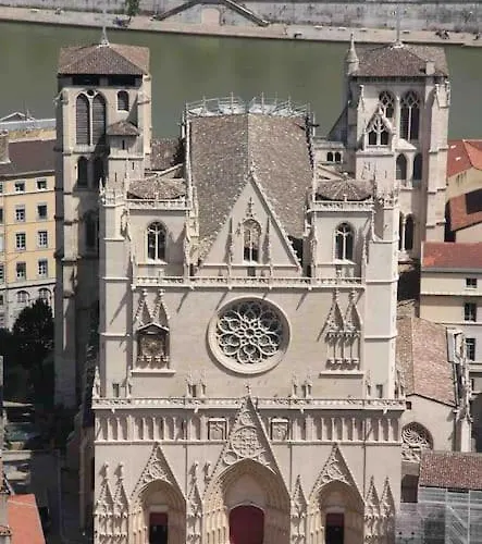 Apartamento Studio Close Fourviere Very Quiet & Small Terrace