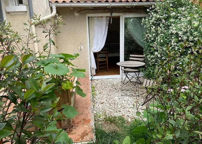 Studio Close Fourviere Very Quiet & Small Terrace