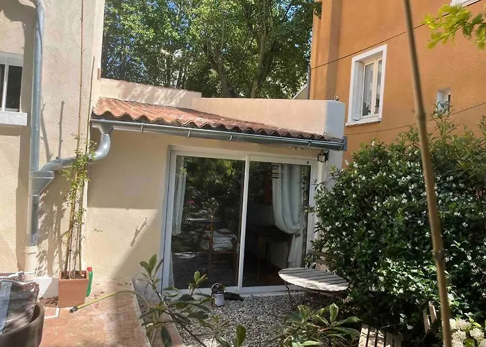 Studio Close Fourviere Very Quiet & Small Terrace * Lyon